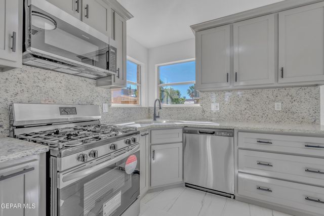 12608 SETTING SUN Drive, El Paso, TX 79938