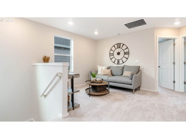 4959 Elvis Ave Ne, Salem, OR 97301