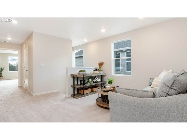 4959 Elvis Ave Ne, Salem, OR 97301