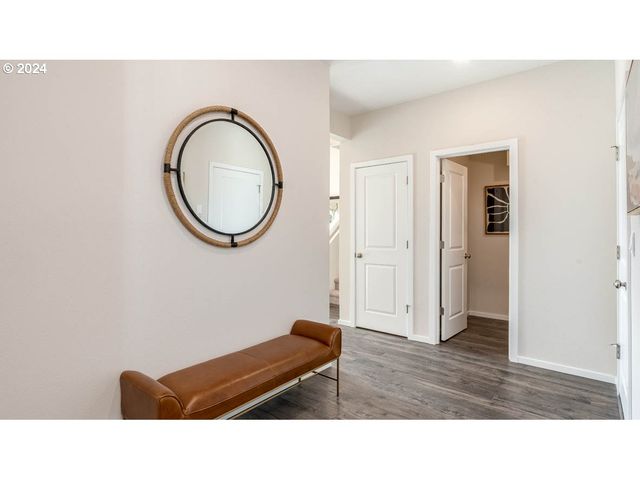 4959 Elvis Ave Ne, Salem, OR 97301