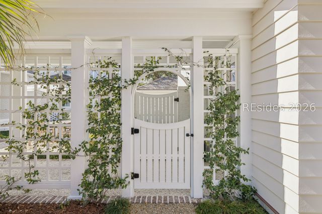 11 Skeet Rd, Bluffton, SC 29910