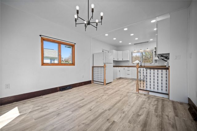 685 Herman Rd, Summit Twp, PA 16002