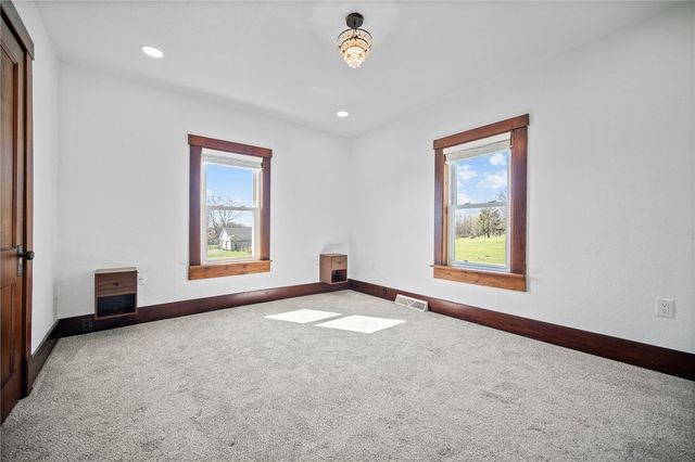 685 Herman Rd, Summit Twp, PA 16002