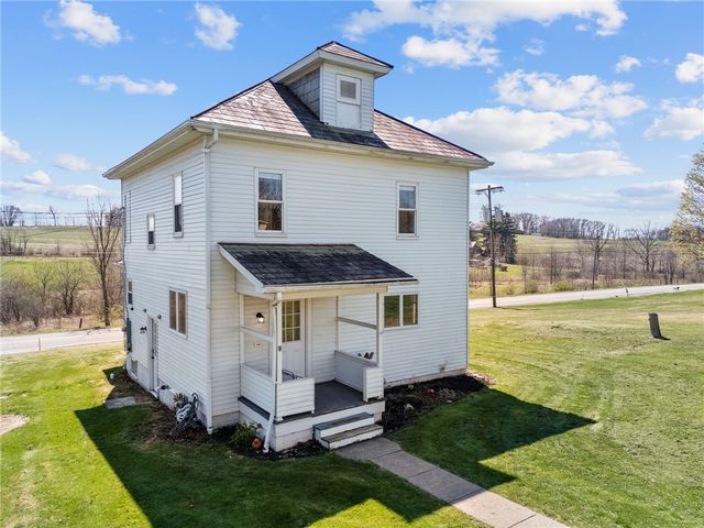 685 Herman Rd, Summit Twp, PA 16002