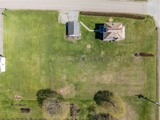 685 Herman Rd, Summit Twp, PA 16002