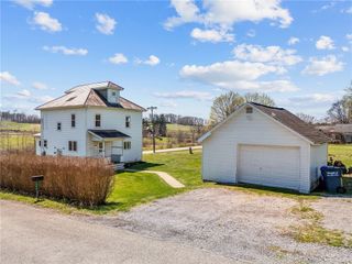 685 Herman Rd, Summit Twp, PA 16002