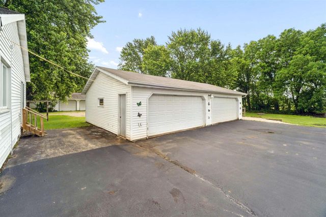 4533 GRANDVIEW ROAD, Larsen, WI 54947