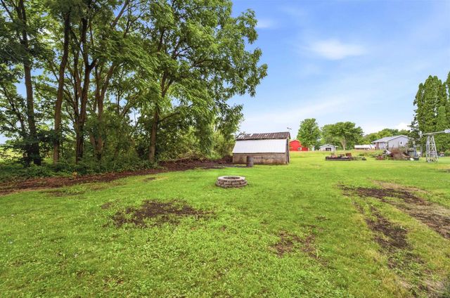 4533 GRANDVIEW ROAD, Larsen, WI 54947