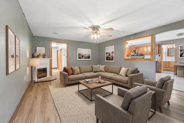 4533 GRANDVIEW ROAD, Larsen, WI 54947