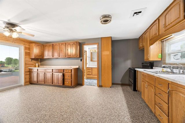 4533 GRANDVIEW ROAD, Larsen, WI 54947