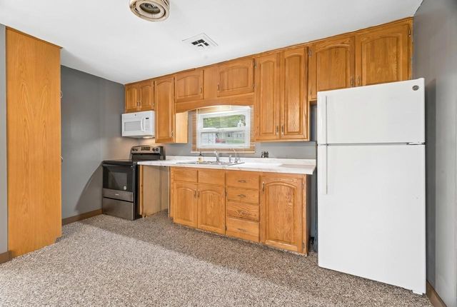 4533 GRANDVIEW ROAD, Larsen, WI 54947