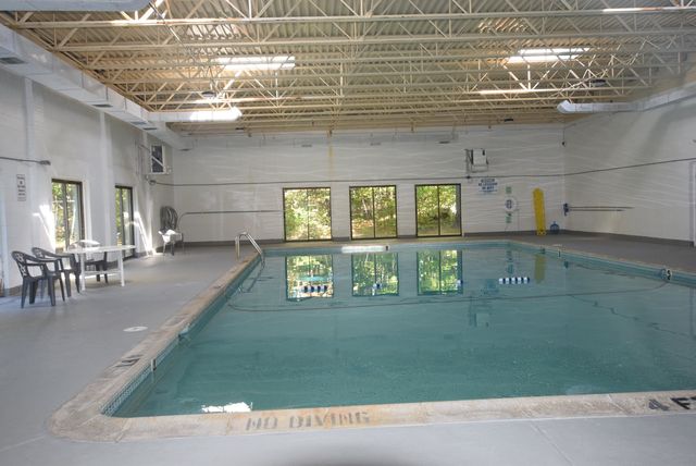 4 Strawberry Bank Rd Apt 12, Nashua, NH 03062