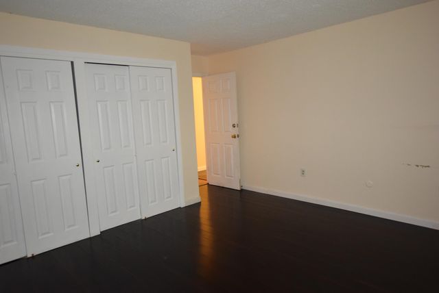 4 Strawberry Bank Rd Apt 12, Nashua, NH 03062