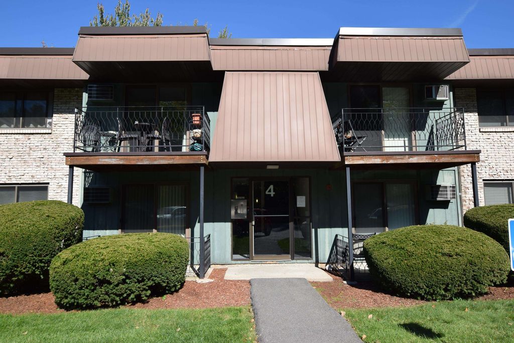 4 Strawberry Bank Rd Apt 12, Nashua, NH 03062