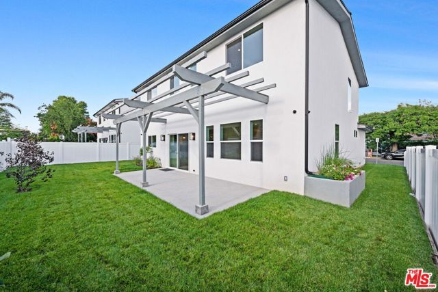 12925 El Dorado Avenue, Sylmar (los Angeles), CA 91342