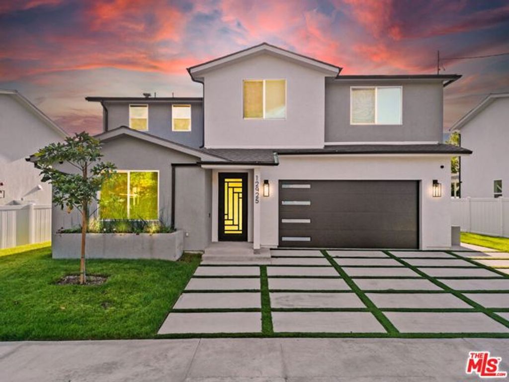 12925 El Dorado Avenue, Sylmar (los Angeles), CA 91342