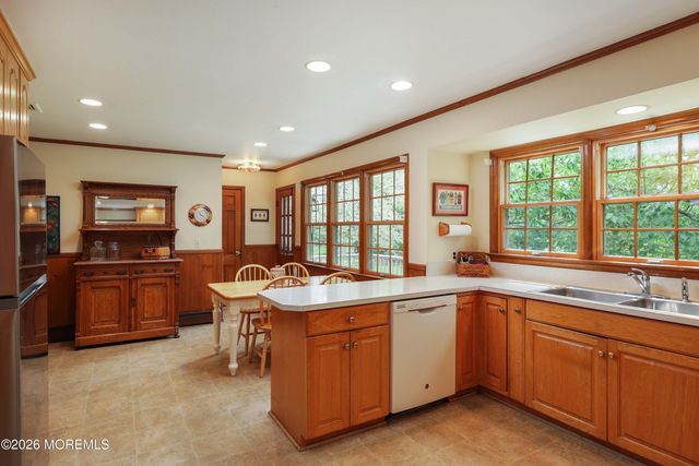31 Mccampbell Road, Holmdel, NJ 07733