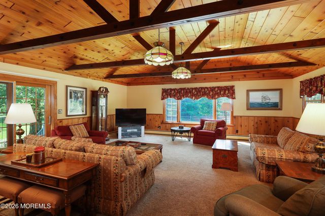 31 Mccampbell Road, Holmdel, NJ 07733