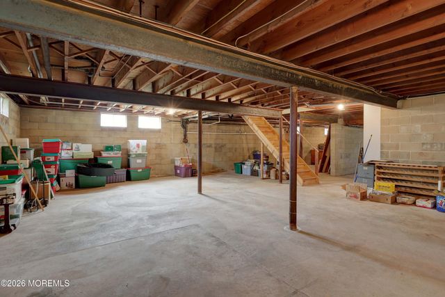 31 Mccampbell Road, Holmdel, NJ 07733