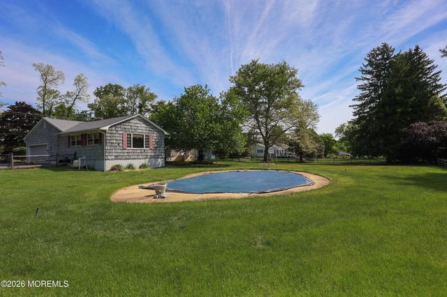 31 Mccampbell Road, Holmdel, NJ 07733
