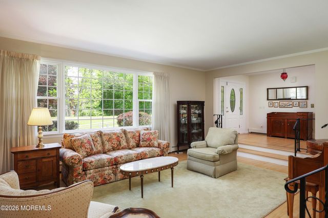 31 Mccampbell Road, Holmdel, NJ 07733