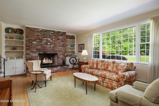 31 Mccampbell Road, Holmdel, NJ 07733