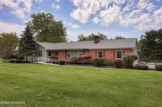 31 Mccampbell Road, Holmdel, NJ 07733