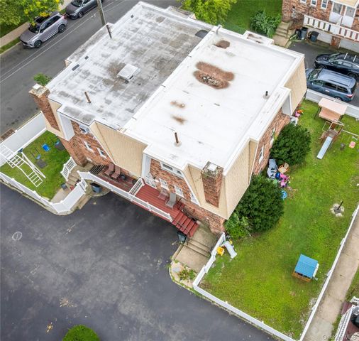 211 Beach 16th Street, Far Rockaway, NY 11691