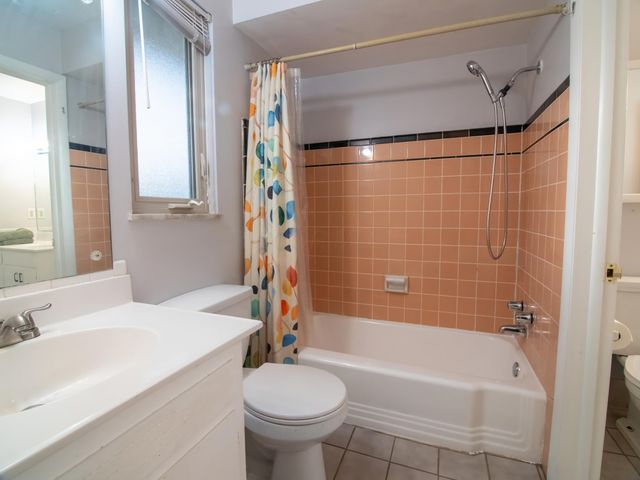 2861 Wellesley Drive, Columbus, OH 43221