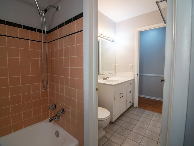 2861 Wellesley Drive, Columbus, OH 43221