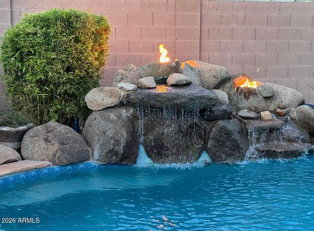2263 E WATERVIEW Place, Chandler, AZ 85249