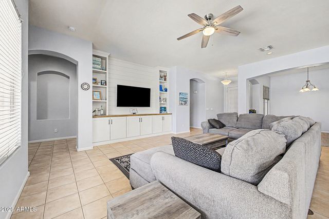 2263 E WATERVIEW Place, Chandler, AZ 85249