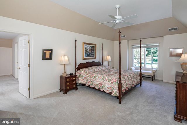 7 RINGOS MILL DR, Hopewell, NJ 08525