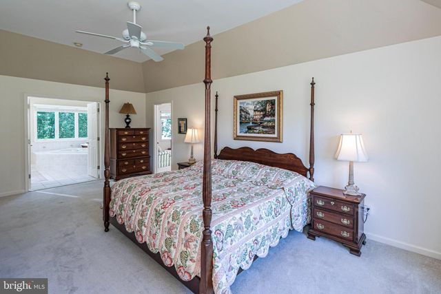 7 RINGOS MILL DR, Hopewell, NJ 08525