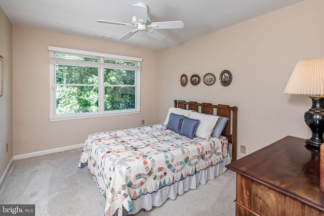 7 RINGOS MILL DR, Hopewell, NJ 08525