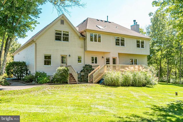 7 RINGOS MILL DR, Hopewell, NJ 08525