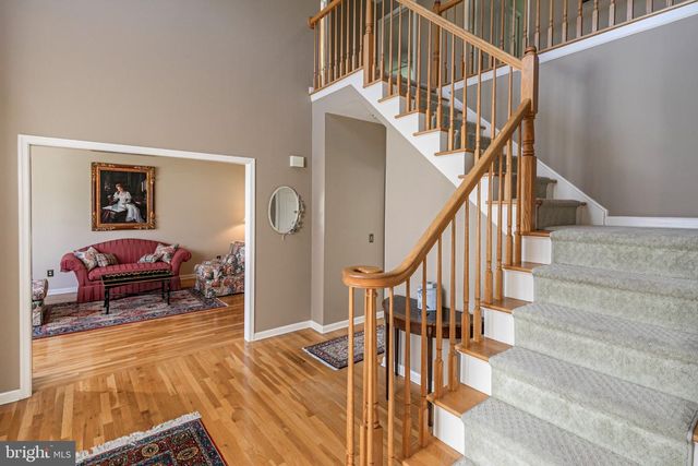 7 RINGOS MILL DR, Hopewell, NJ 08525
