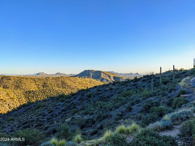 41786 N ROUNDUP Drive 17C, Scottsdale, AZ 85262