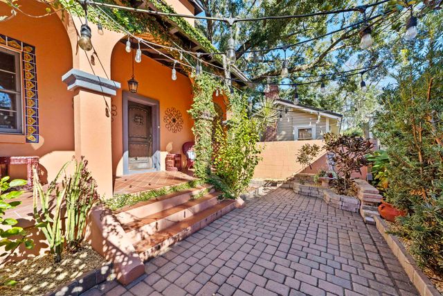 345 Charlotte St, St Augustine, FL 32084