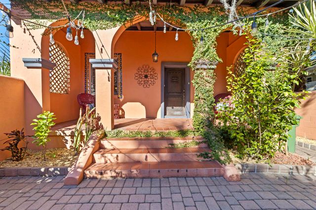 345 Charlotte St, St Augustine, FL 32084