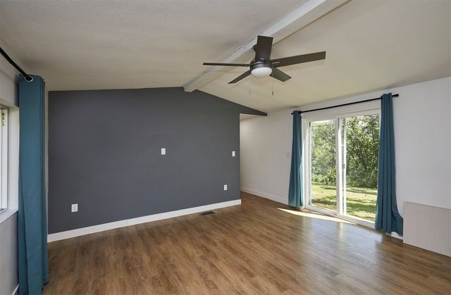 8447 Rosewood Street, Dexter, IA 50070