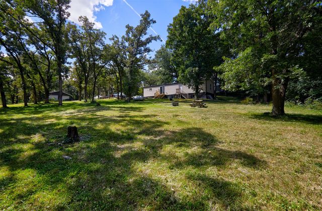 8447 Rosewood Street, Dexter, IA 50070