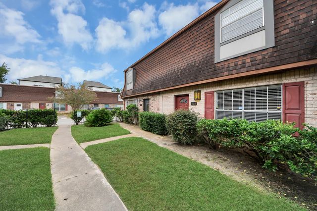 9303 Hammerly Boulevard 402, Houston, TX 77080