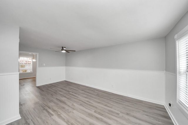 9303 Hammerly Boulevard 402, Houston, TX 77080