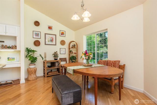 142 Charles Way, Sequim, WA 98382