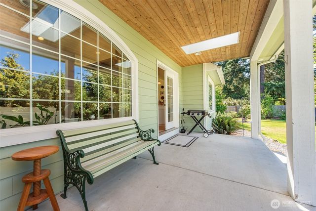 142 Charles Way, Sequim, WA 98382
