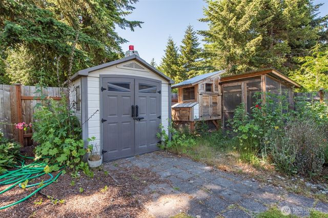 142 Charles Way, Sequim, WA 98382