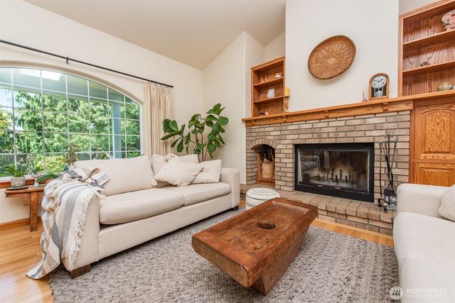 142 Charles Way, Sequim, WA 98382