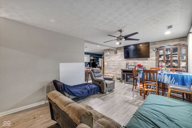 2320 N Catherwood Avenue, Indianapolis, IN 46219