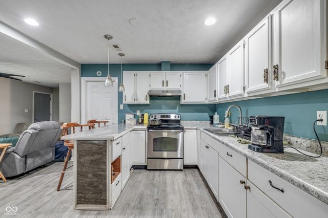 2320 N Catherwood Avenue, Indianapolis, IN 46219